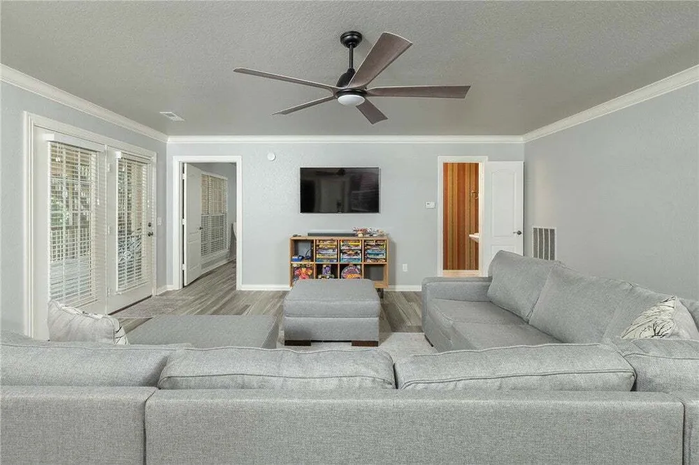 7 Stratfield Ln, Bella Vista, AR 72714