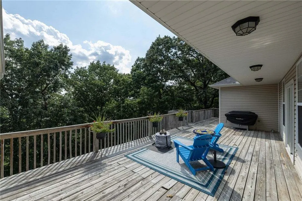 7 Stratfield Ln, Bella Vista, AR 72714
