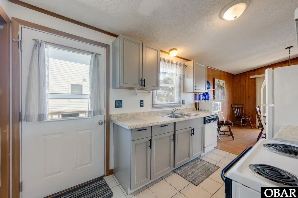 253 Outrigger Dr, Kill Devil Hills, NC 27948