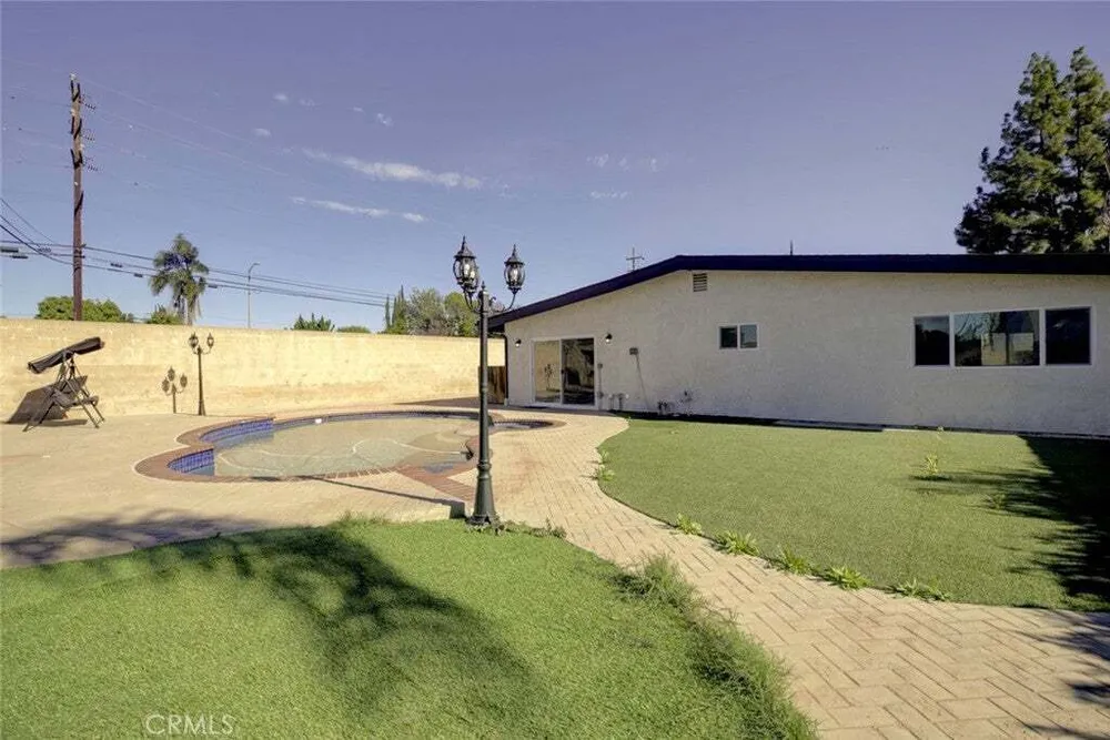 9055 Forbes Ave, Northridge South, CA 91343