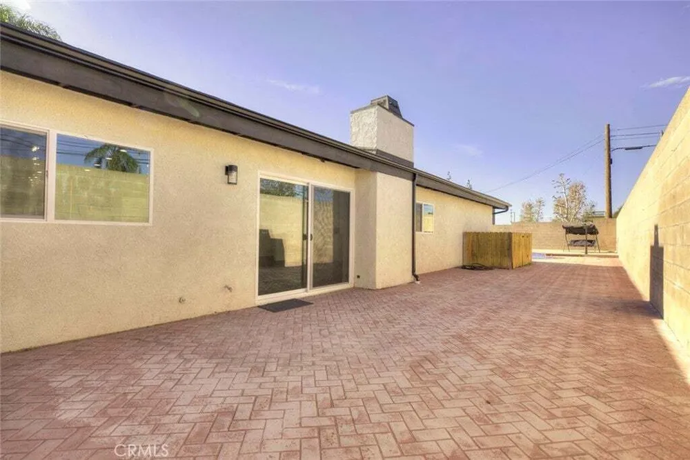9055 Forbes Ave, Northridge South, CA 91343