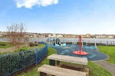 Clos Pentre, Barry