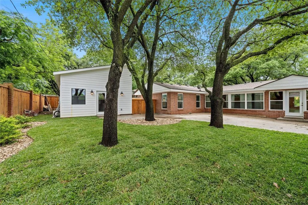 2625 Old Oaks Dr, Waco, TX 76710