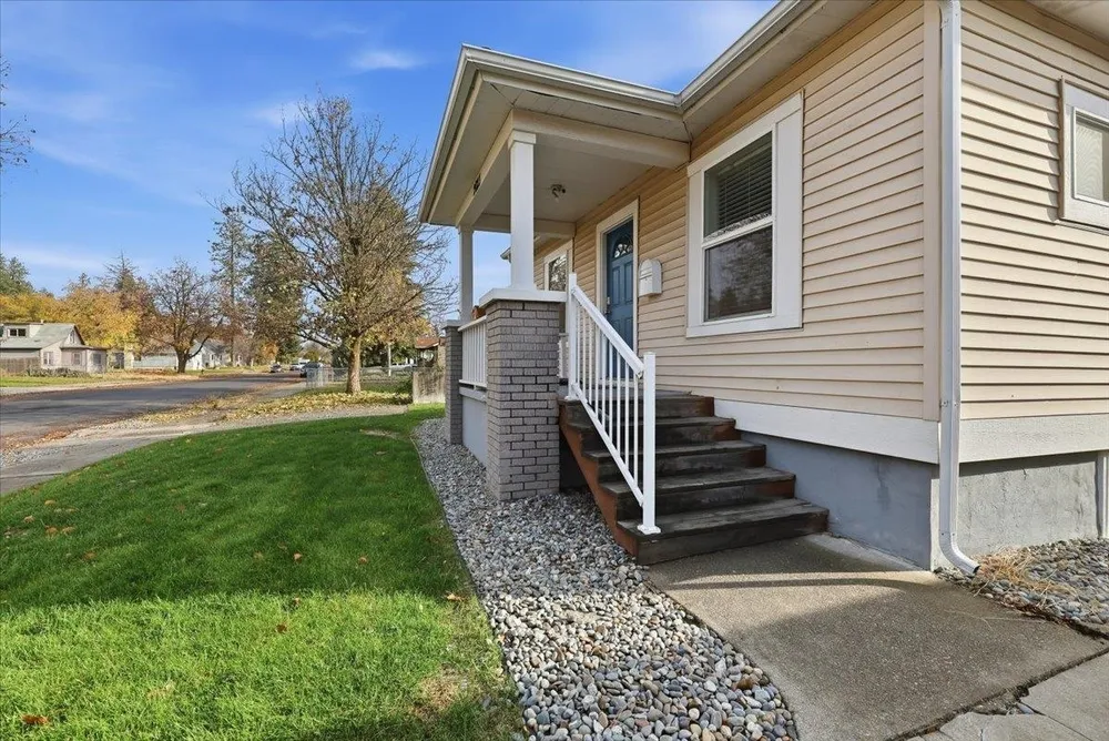2023 W Cleveland Ave, Spokane, WA 99205
