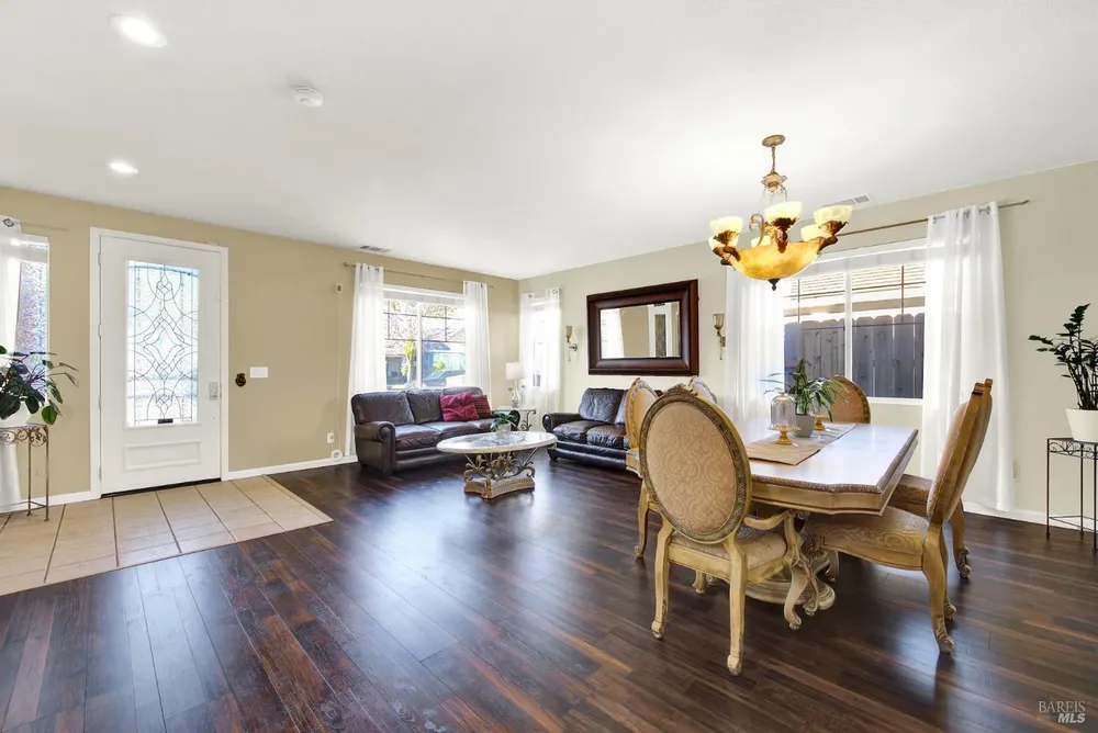 413 Meehan Ct, Suisun City, CA 94585