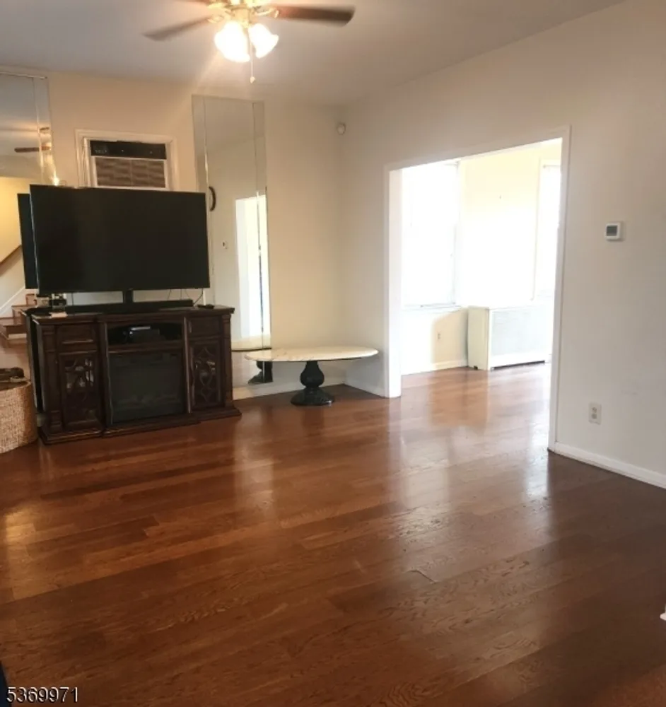 308 Hagel Ave, Linden, NJ 07036