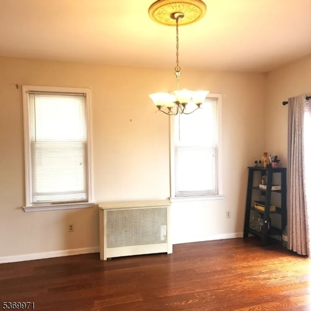 308 Hagel Ave, Linden, NJ 07036