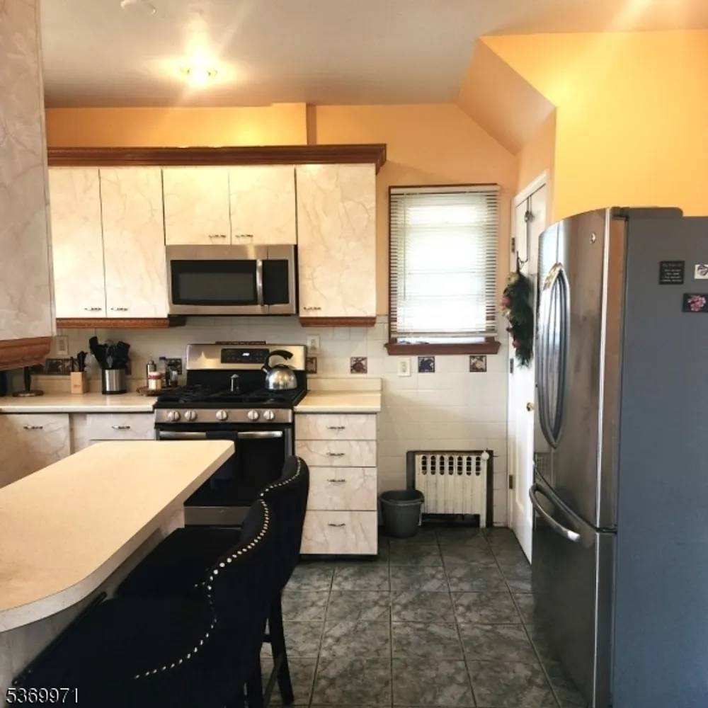 308 Hagel Ave, Linden, NJ 07036