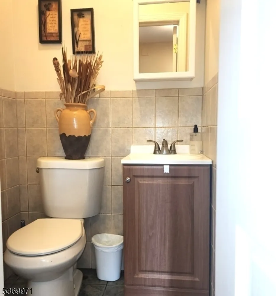 308 Hagel Ave, Linden, NJ 07036