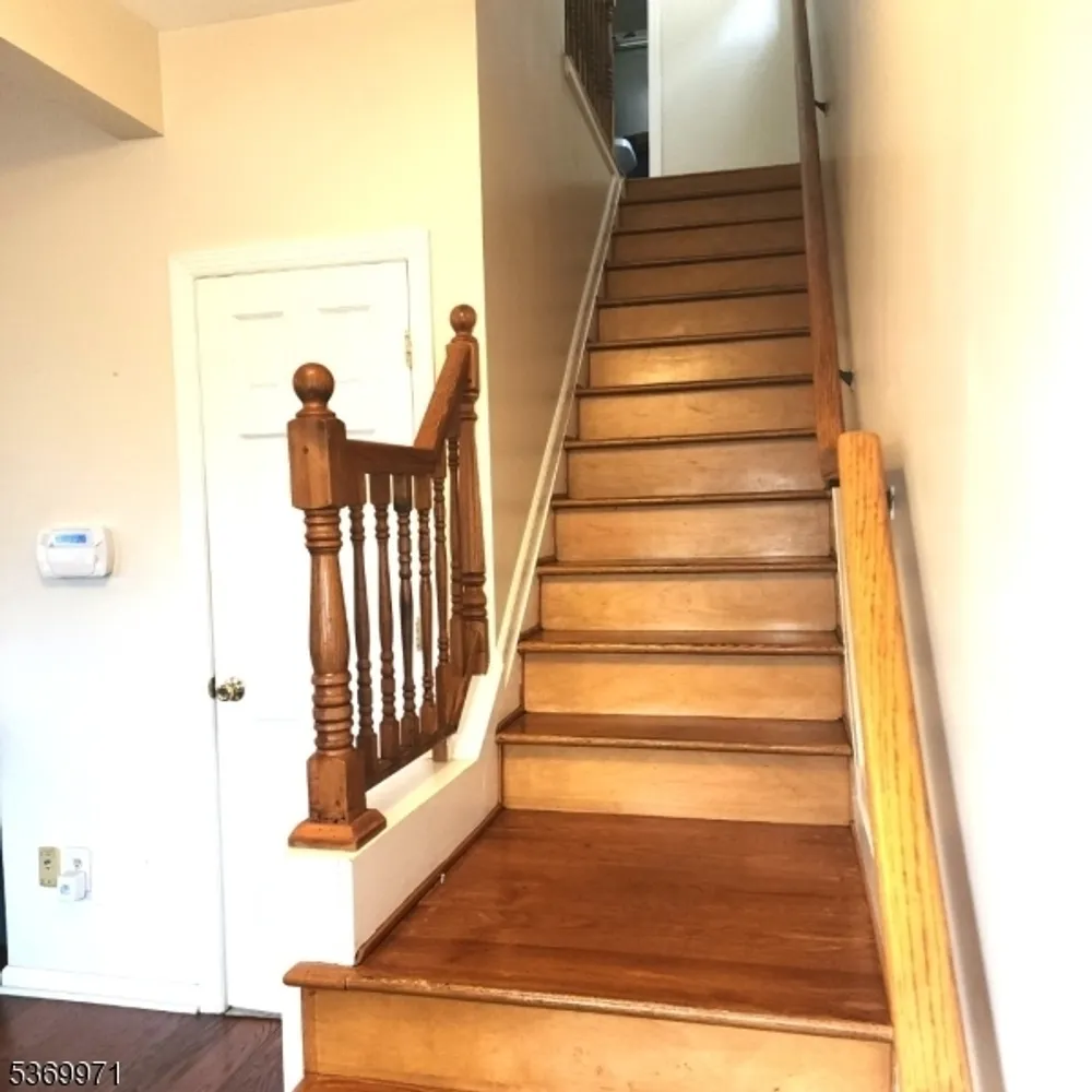 308 Hagel Ave, Linden, NJ 07036
