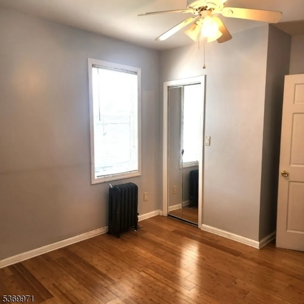308 Hagel Ave, Linden, NJ 07036