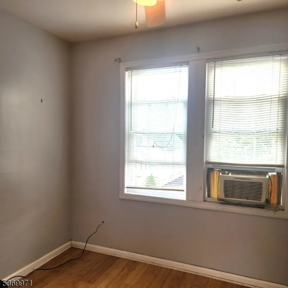 308 Hagel Ave, Linden, NJ 07036