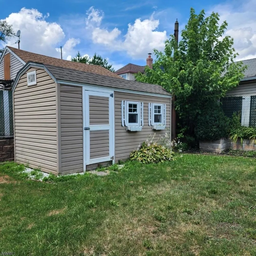 308 Hagel Ave, Linden, NJ 07036