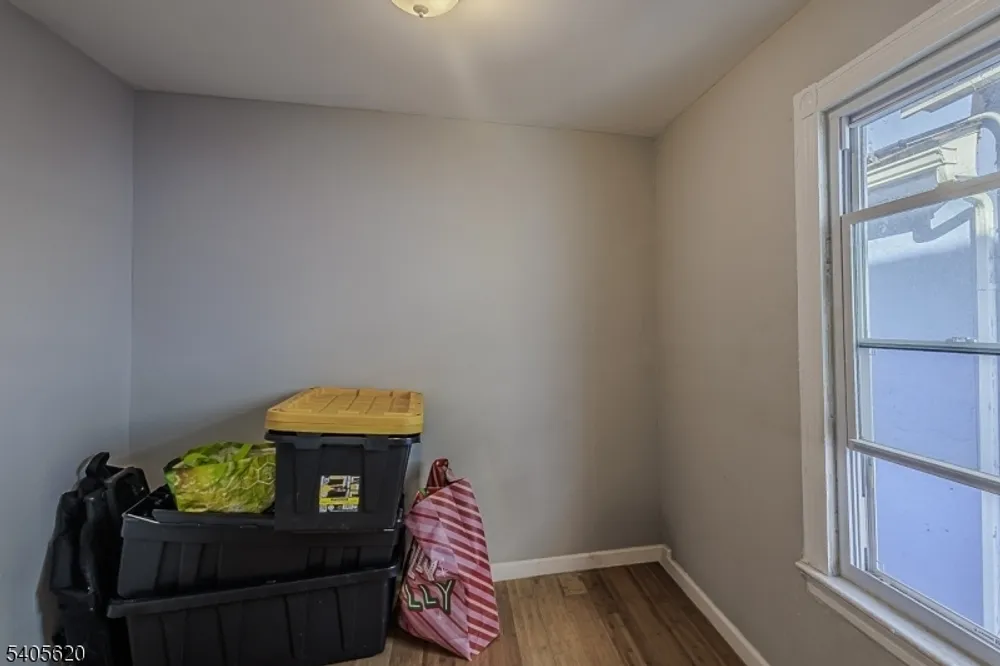 158 Glenwood Ave, Bloomfield, NJ 07003