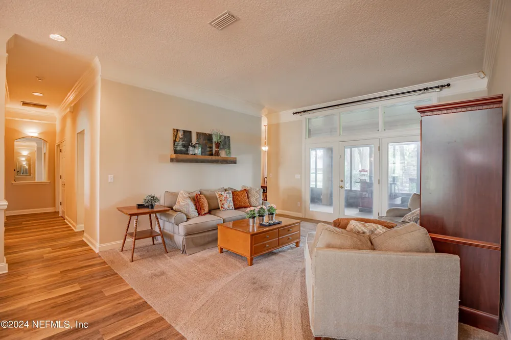 2674 Country Club Blvd, Orange Park, FL 32073