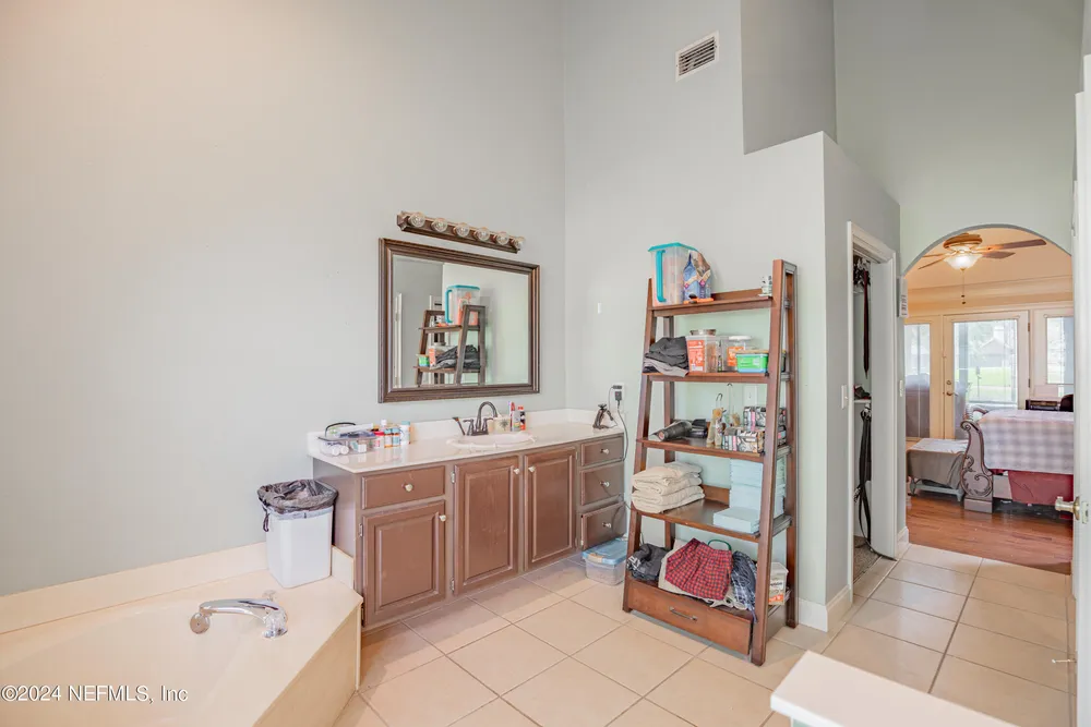 2674 Country Club Blvd, Orange Park, FL 32073