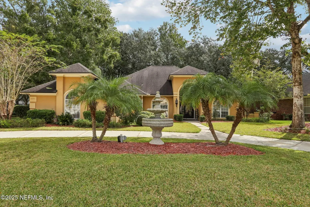 2674 Country Club Blvd, Orange Park, FL 32073
