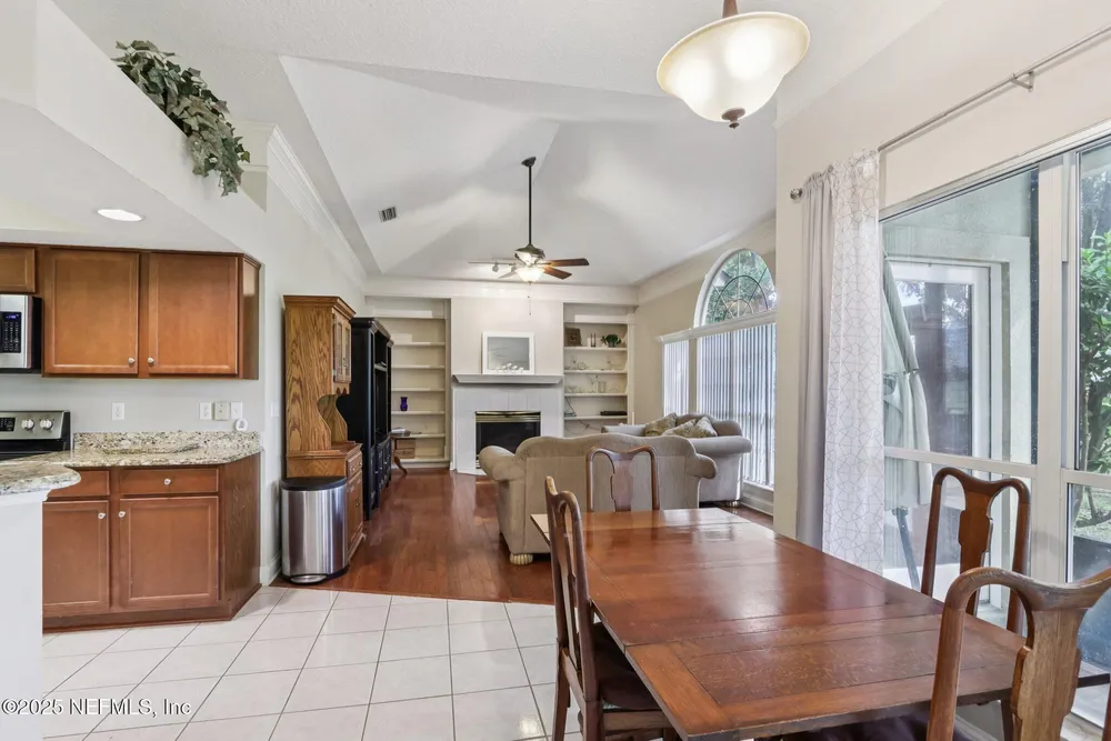 2674 Country Club Blvd, Orange Park, FL 32073