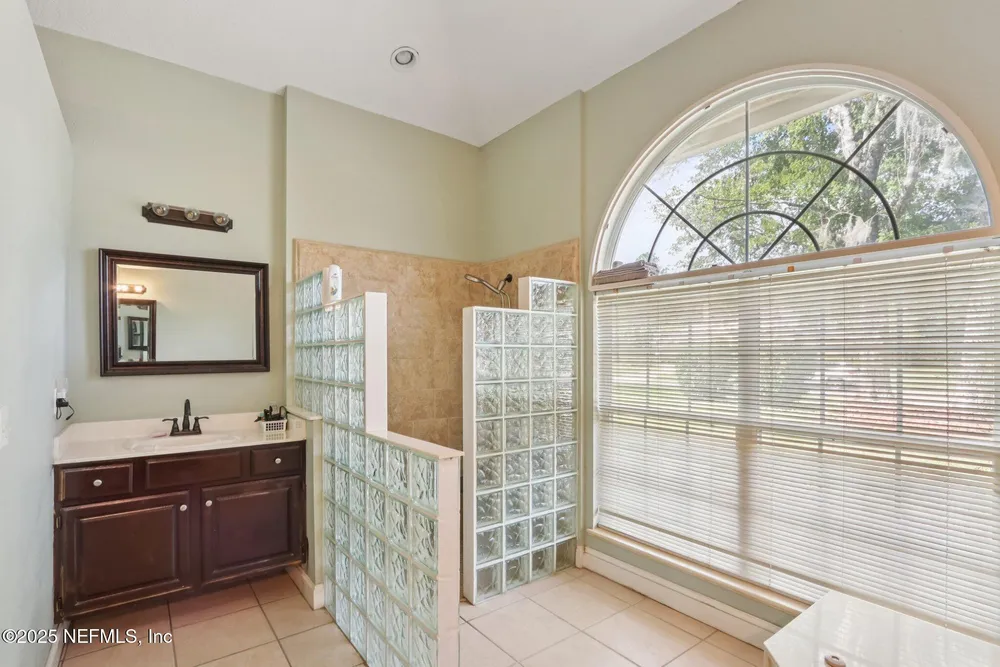 2674 Country Club Blvd, Orange Park, FL 32073
