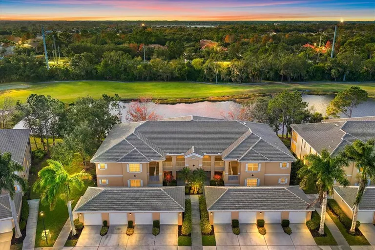 6318 Grand Oak Circle, Bradenton, FL 34203