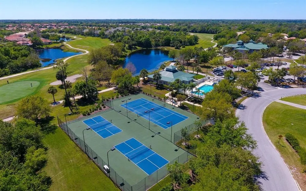 6318 Grand Oak Circle, Bradenton, FL 34203