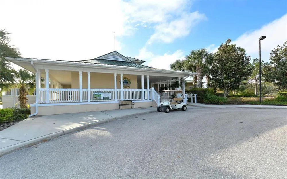 6318 Grand Oak Circle, Bradenton, FL 34203