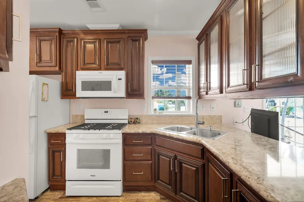 1361 Overseas Hwy, Marathon, FL 33050