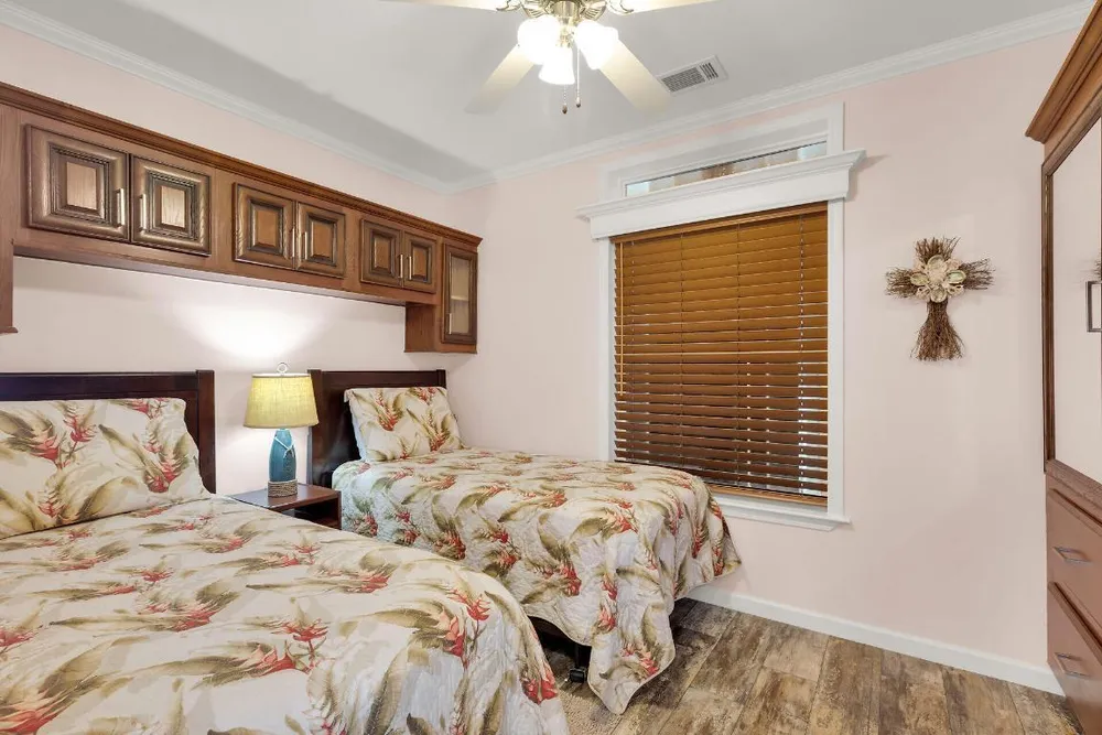 1361 Overseas Hwy, Marathon, FL 33050