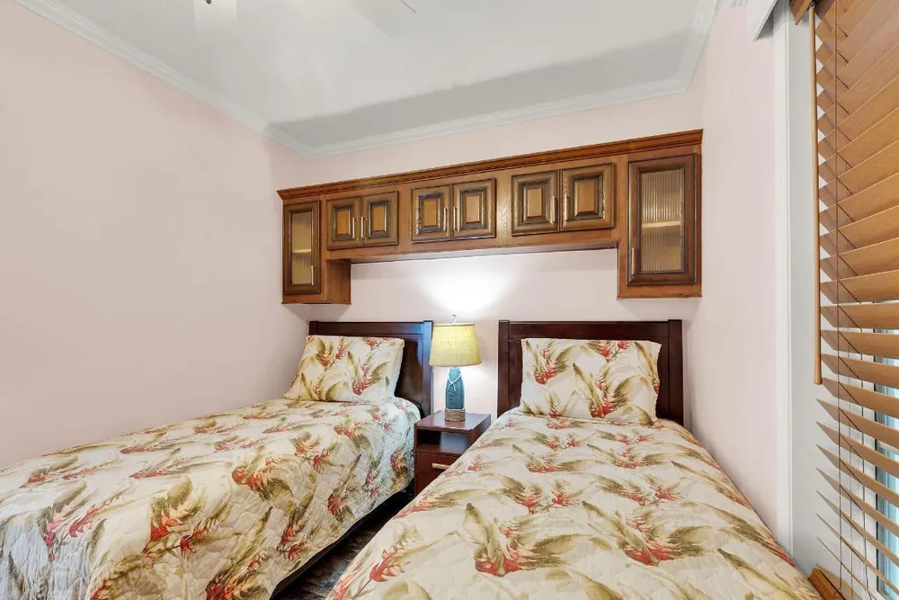1361 Overseas Hwy, Marathon, FL 33050