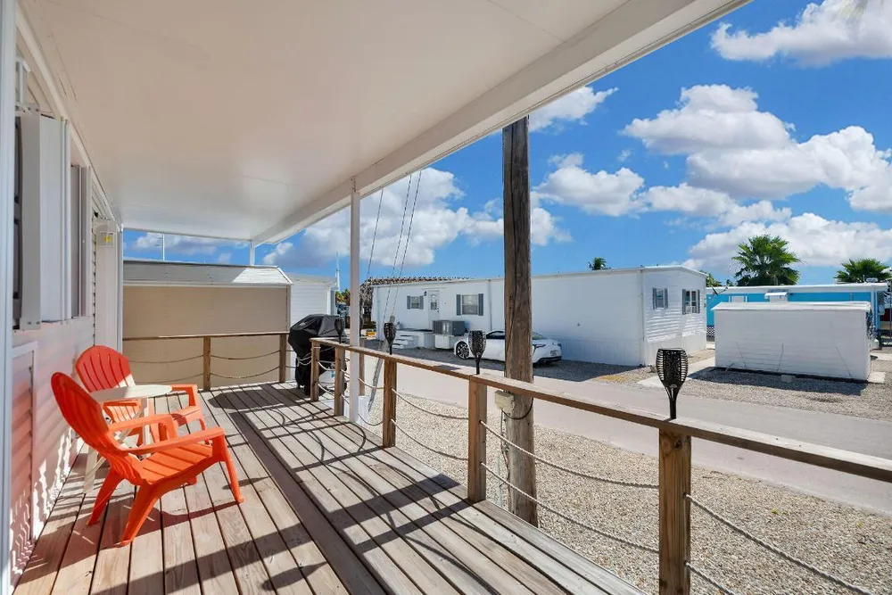 1361 Overseas Hwy, Marathon, FL 33050