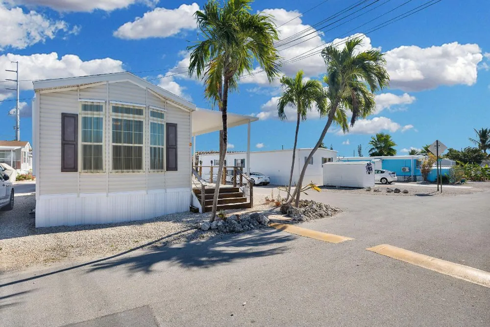 1361 Overseas Hwy, Marathon, FL 33050