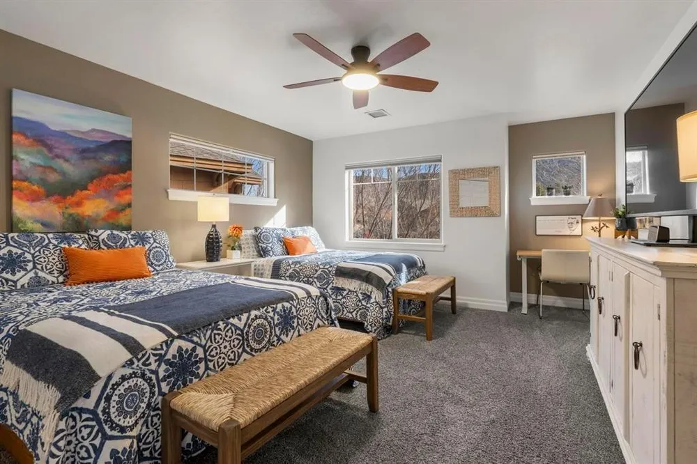 105 Tierra Vista Dr, Durango, CO 81301