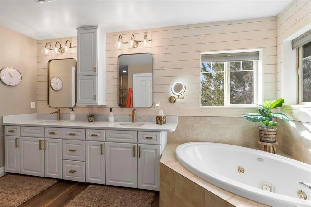 105 Tierra Vista Dr, Durango, CO 81301