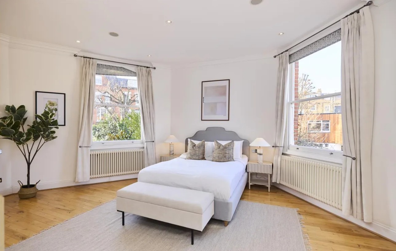 Substantial Five-Bedroom Victorian Family Home on Rudall Crescent Image 13
