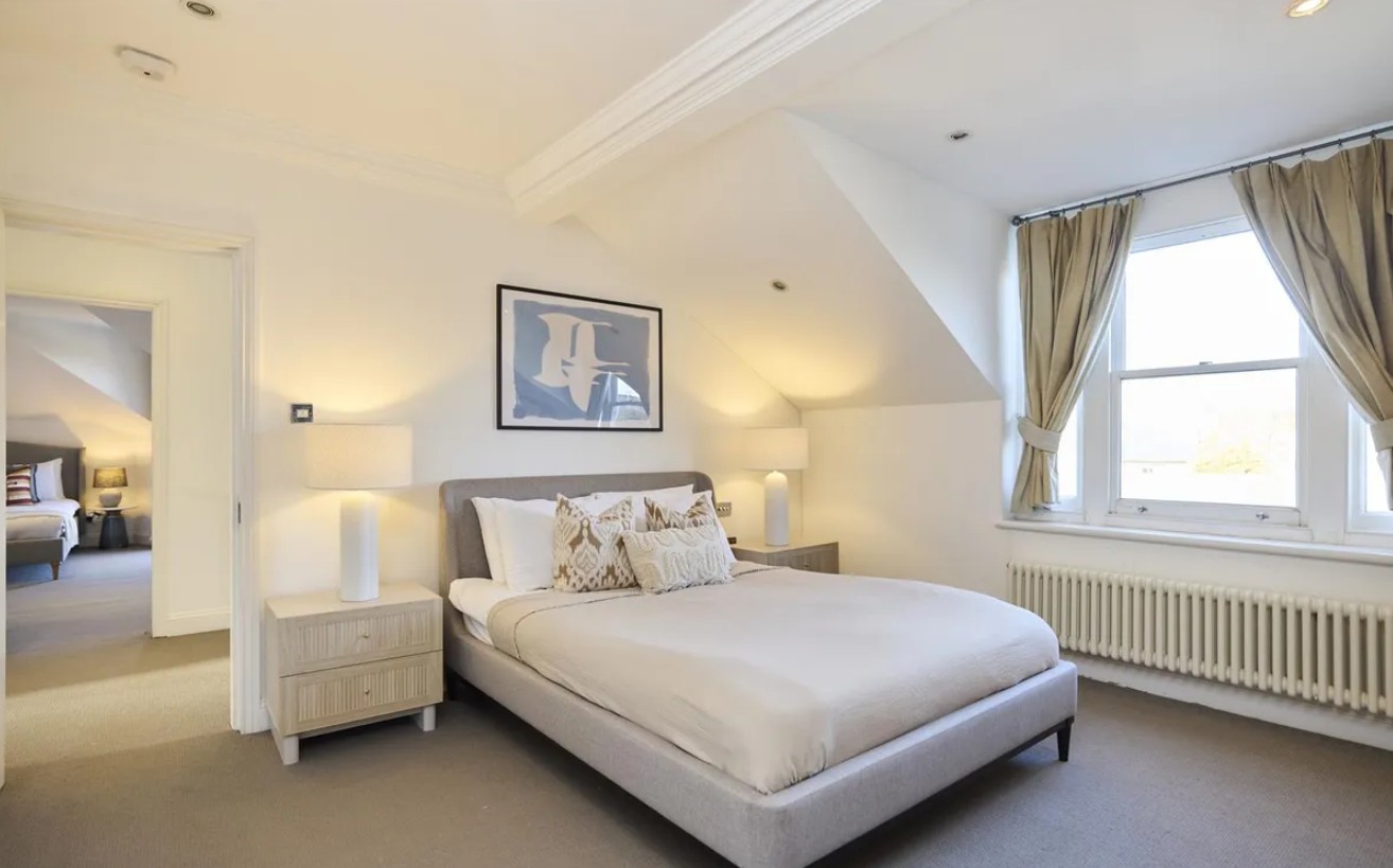 Substantial Five-Bedroom Victorian Family Home on Rudall Crescent Image 11