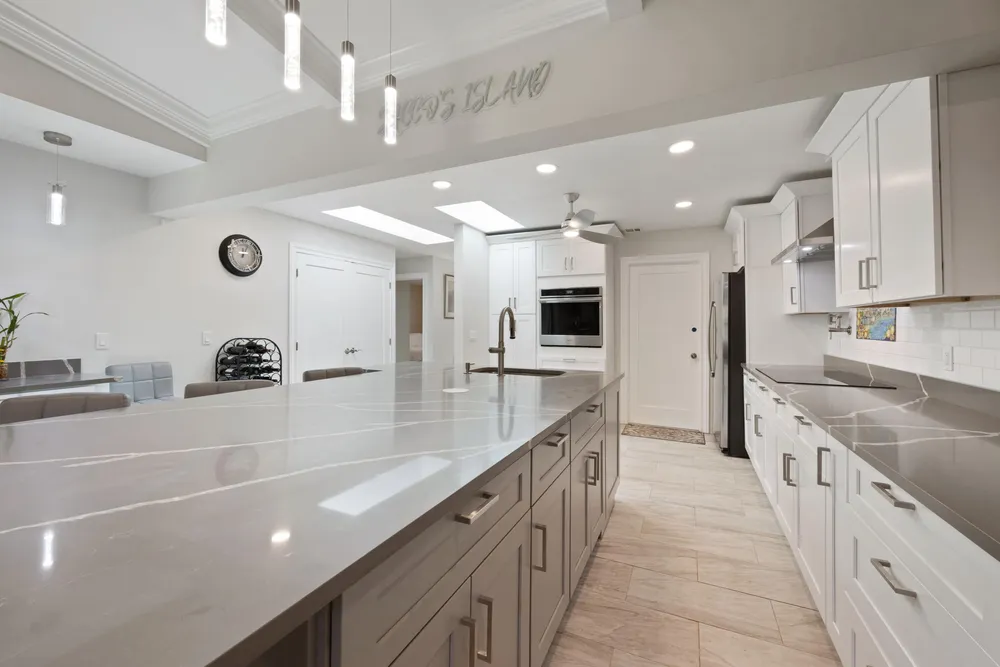 7 Ridge Pointe Dr, Boynton Beach, FL 33435