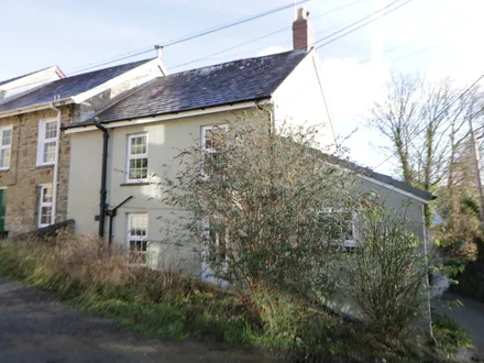 Sunny Hill, Llanarth, SA47