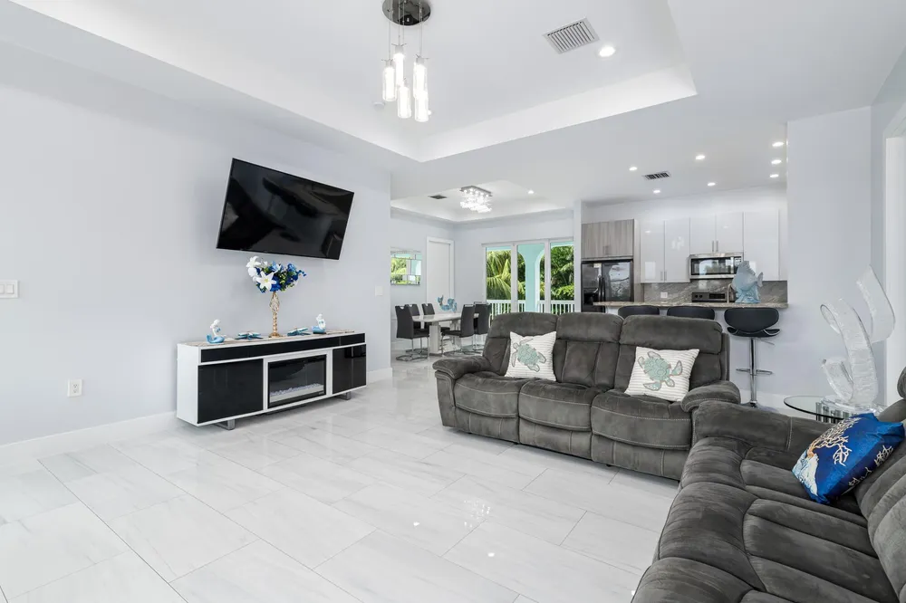 426 Calle Limon, Marathon, FL 33050
