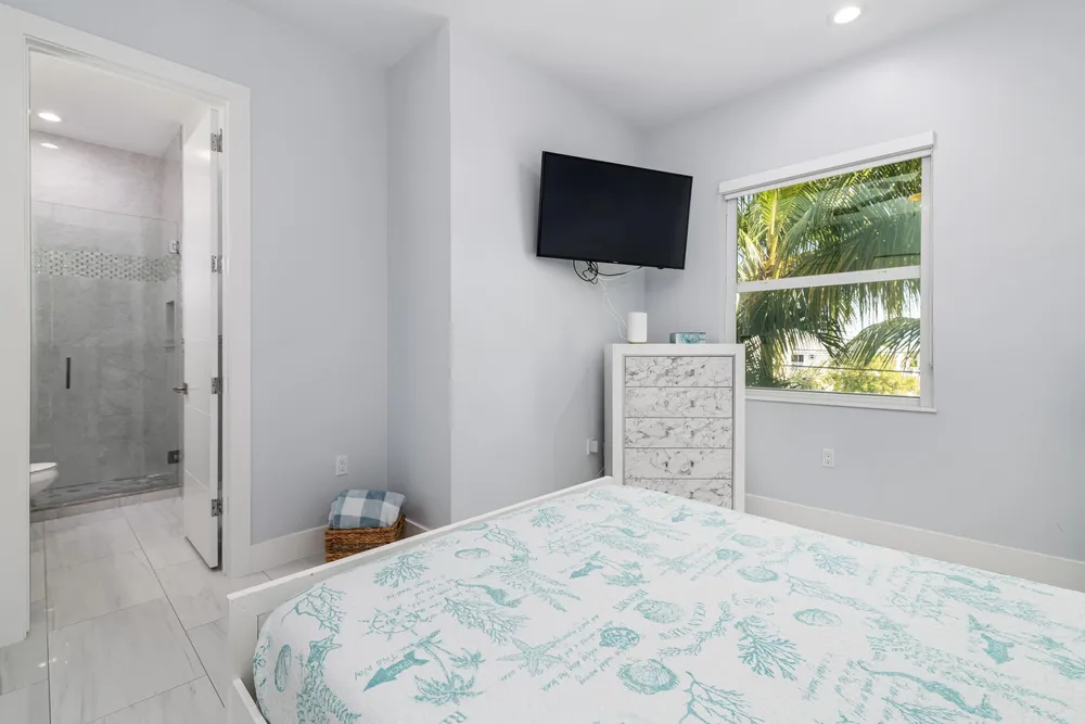426 Calle Limon, Marathon, FL 33050