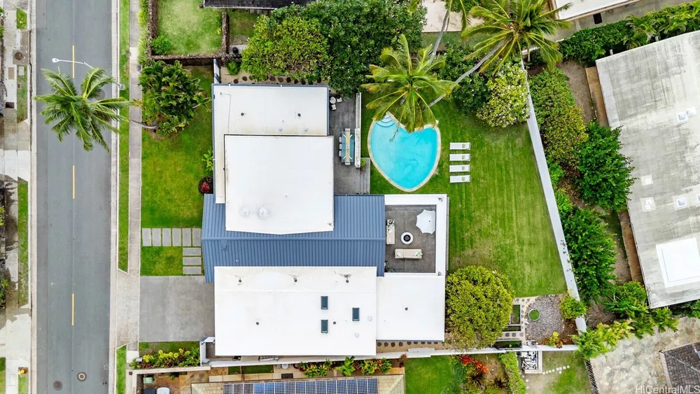 132 Poipu Dr, Honolulu, HI 96825-2131