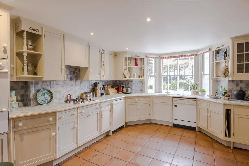 Belmont Road, London, SW4