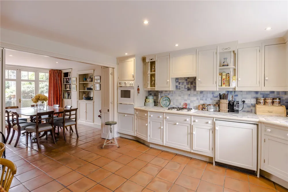 Belmont Road, London, SW4