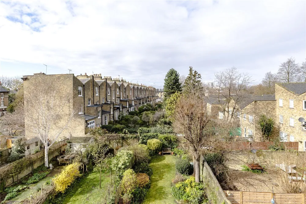 Belmont Road, London, SW4