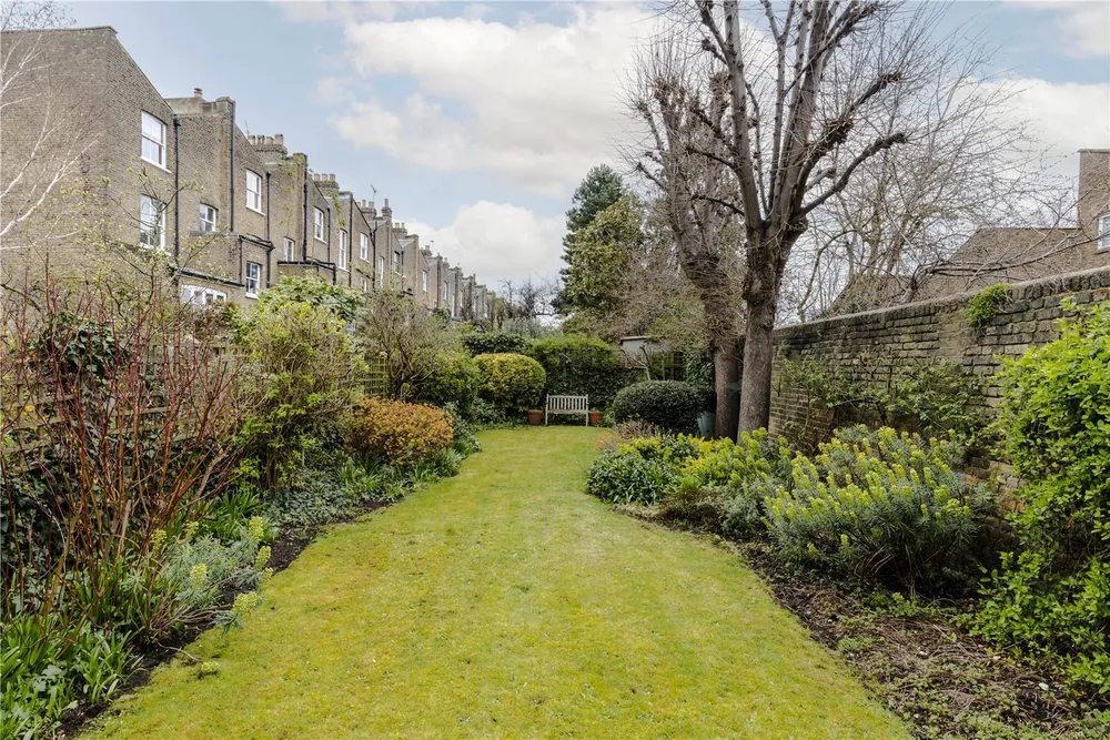 Belmont Road, London, SW4