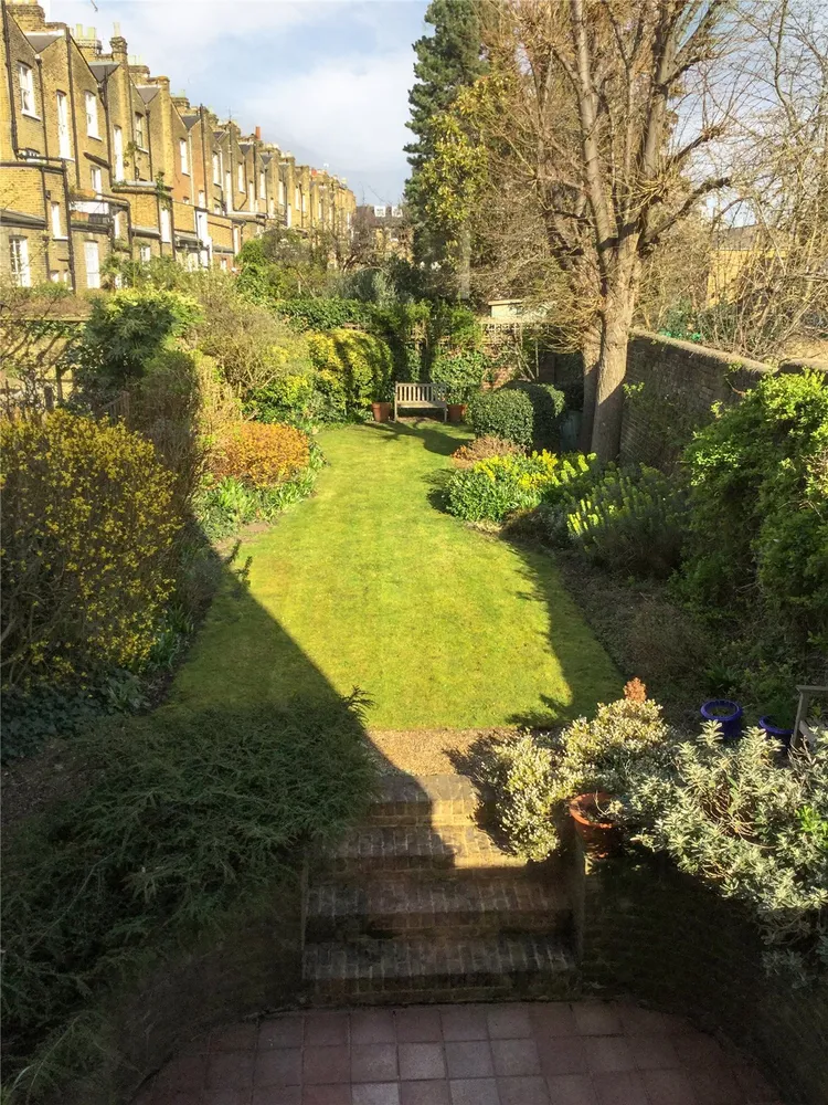 Belmont Road, London, SW4