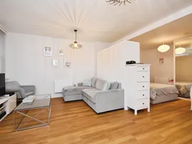 Ingrave Road, Brentwood thumb 2