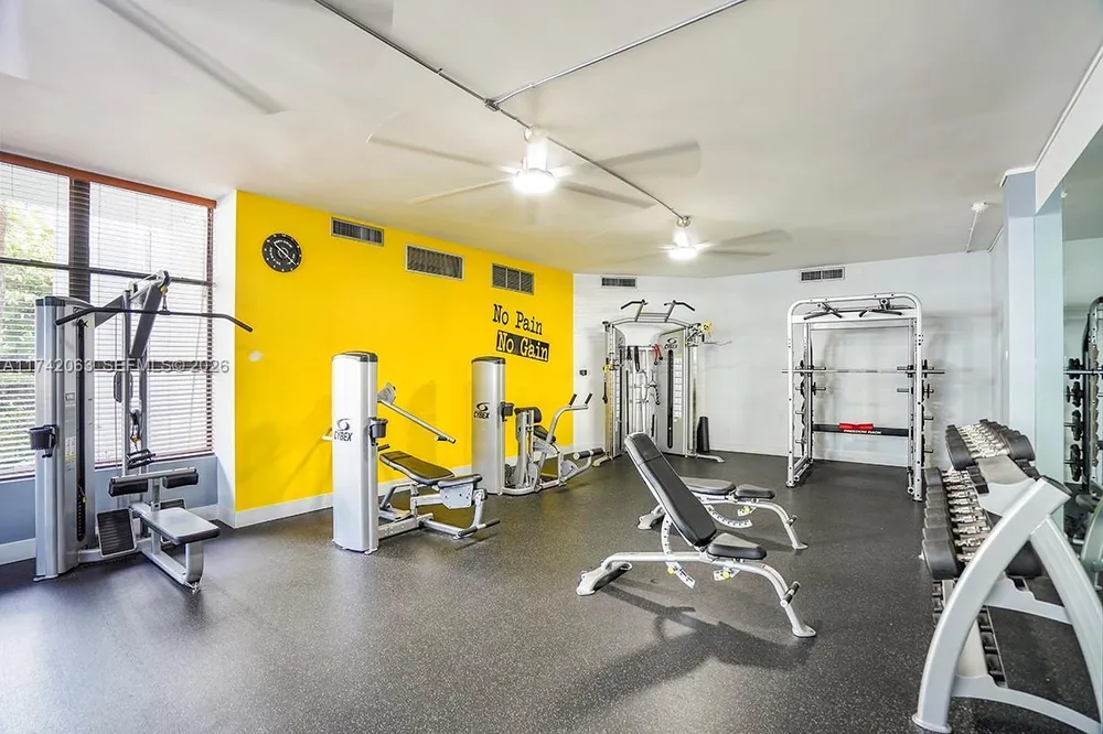 800 Parkview Dr, Hallandale Beach, FL 33009