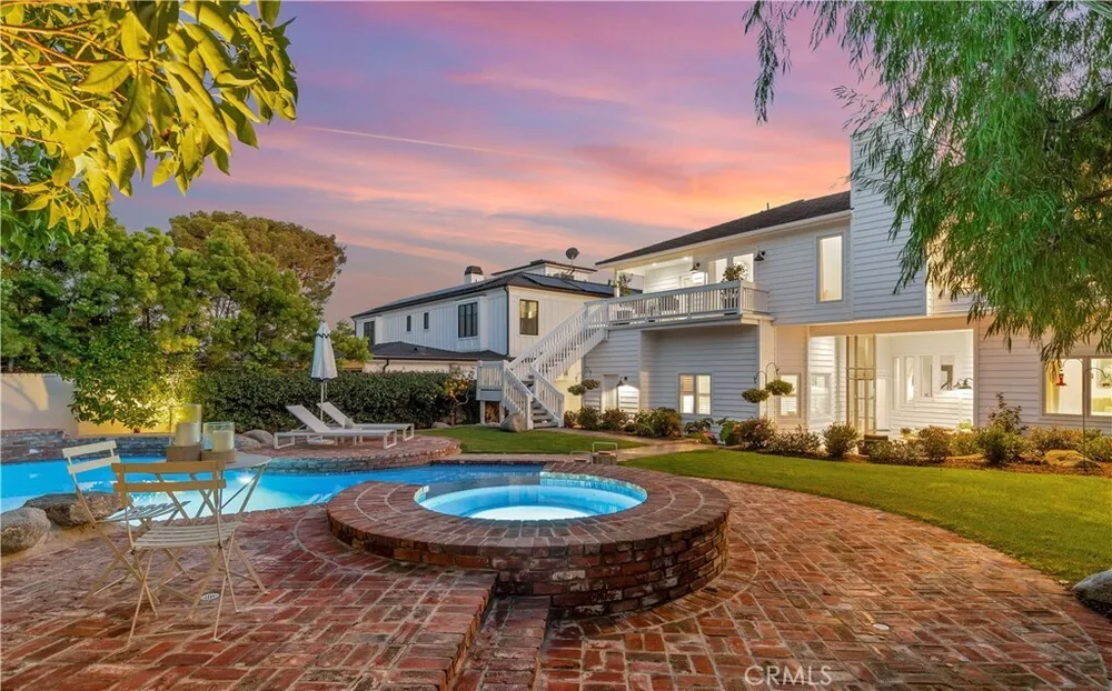 520 Kings Rd, Newport Beach, CA 92663