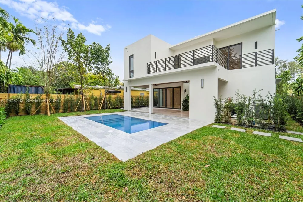 685 NE 81st St, Miami, FL 33138