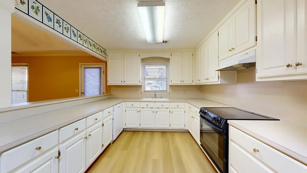 6982 Buckhorn Dr, Columbus, GA 31904